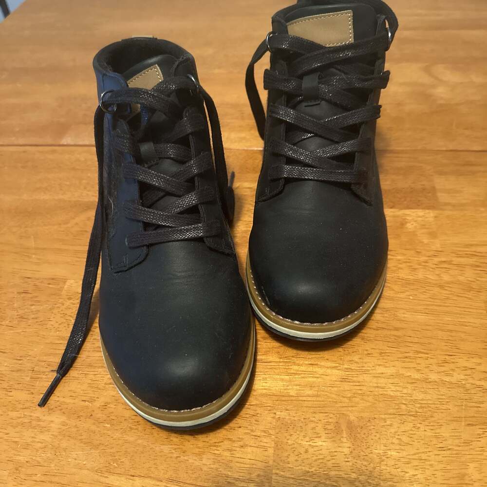 Cat & Jack Boots Size 4